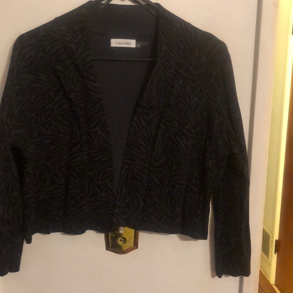 Calvin Klein Sweaters - Women preowned Black & Gray Sweater Size L